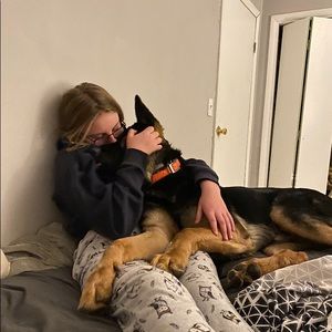 Meet your Posher, Julie